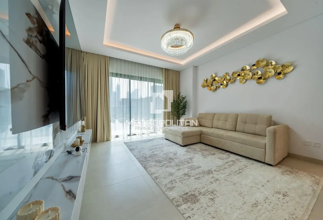 Luxury 2BR | Burj Khalifa View | City Walk