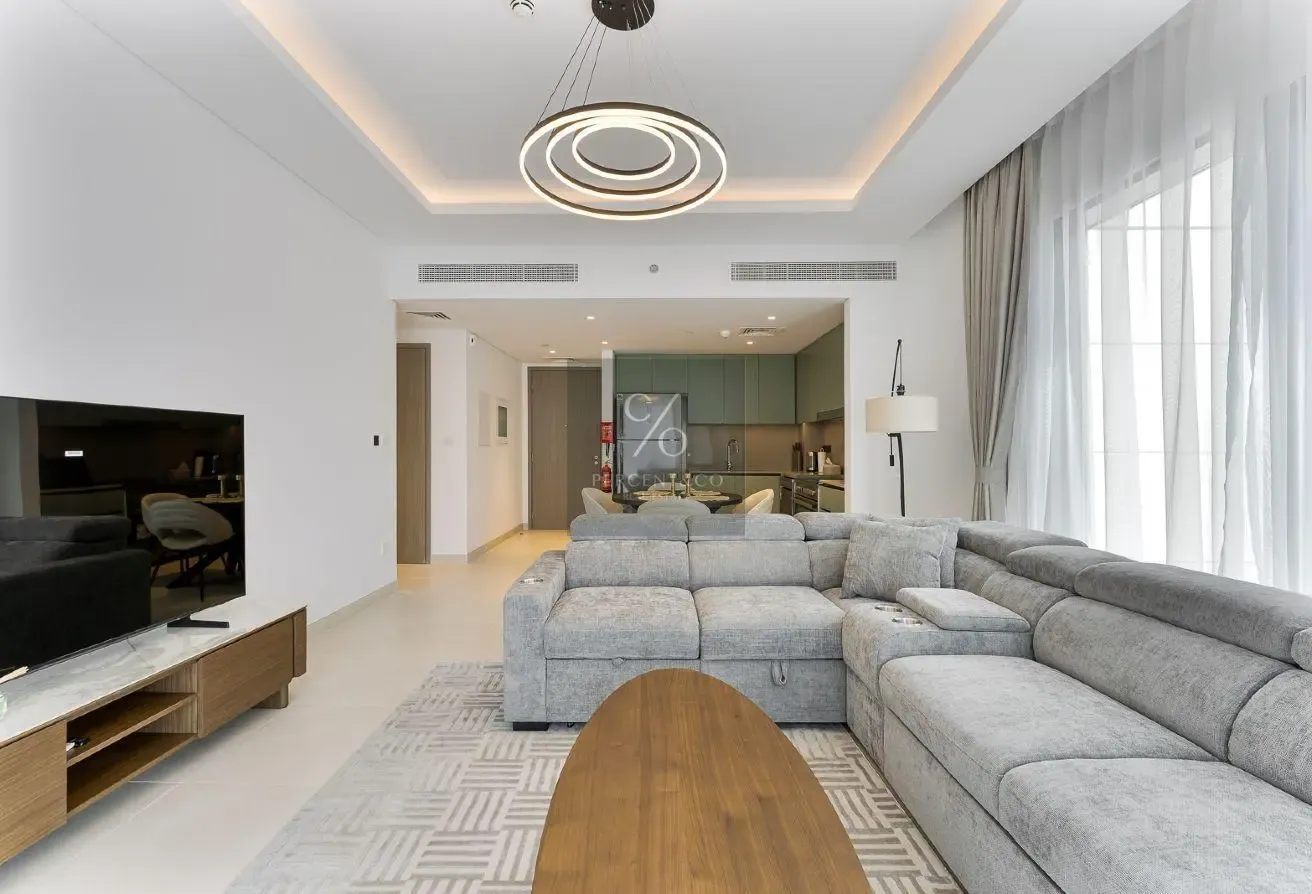 EXCLUSIVE | FURNISHED | VACANT | PARK VIEW