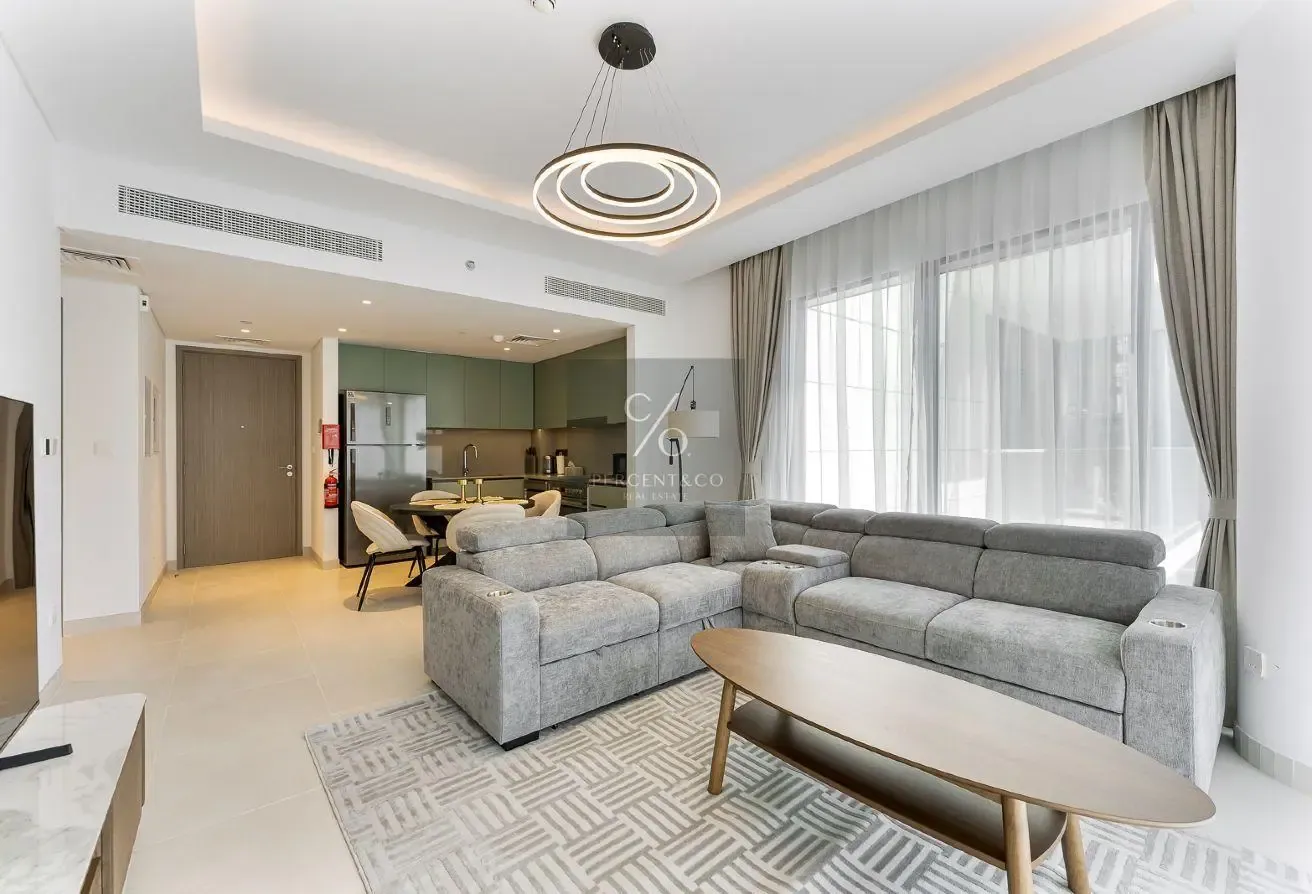 EXCLUSIVE | FURNISHED | VACANT | PARK VIEW