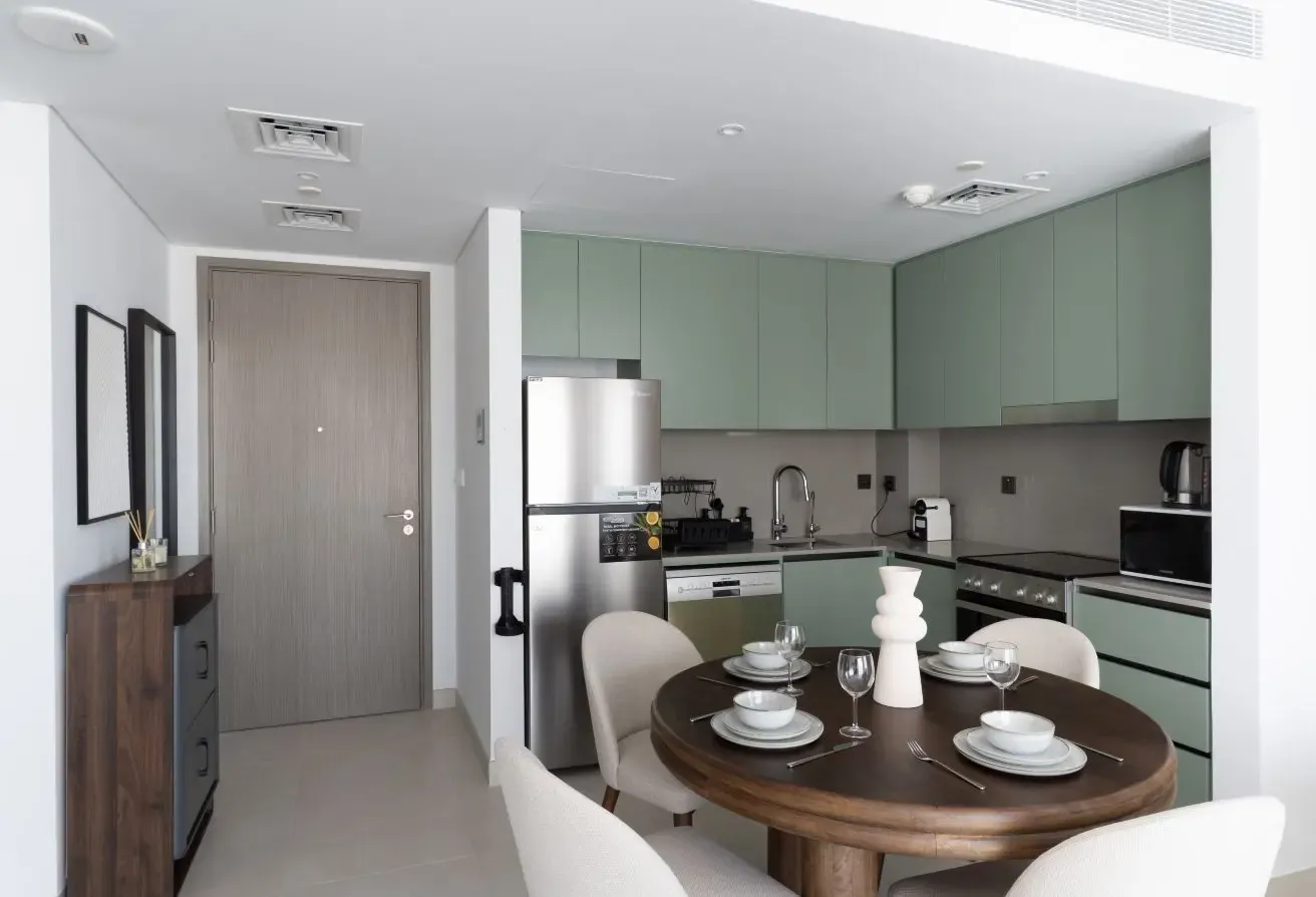 Fully furnished 1 Bedroom | Prime location