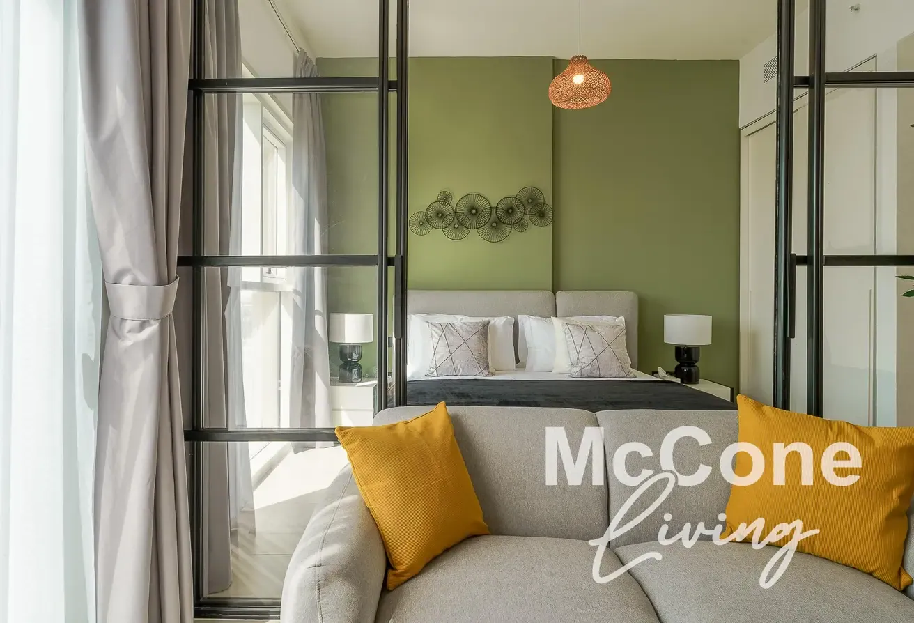 All Bills Included | Contemporary | Spacious