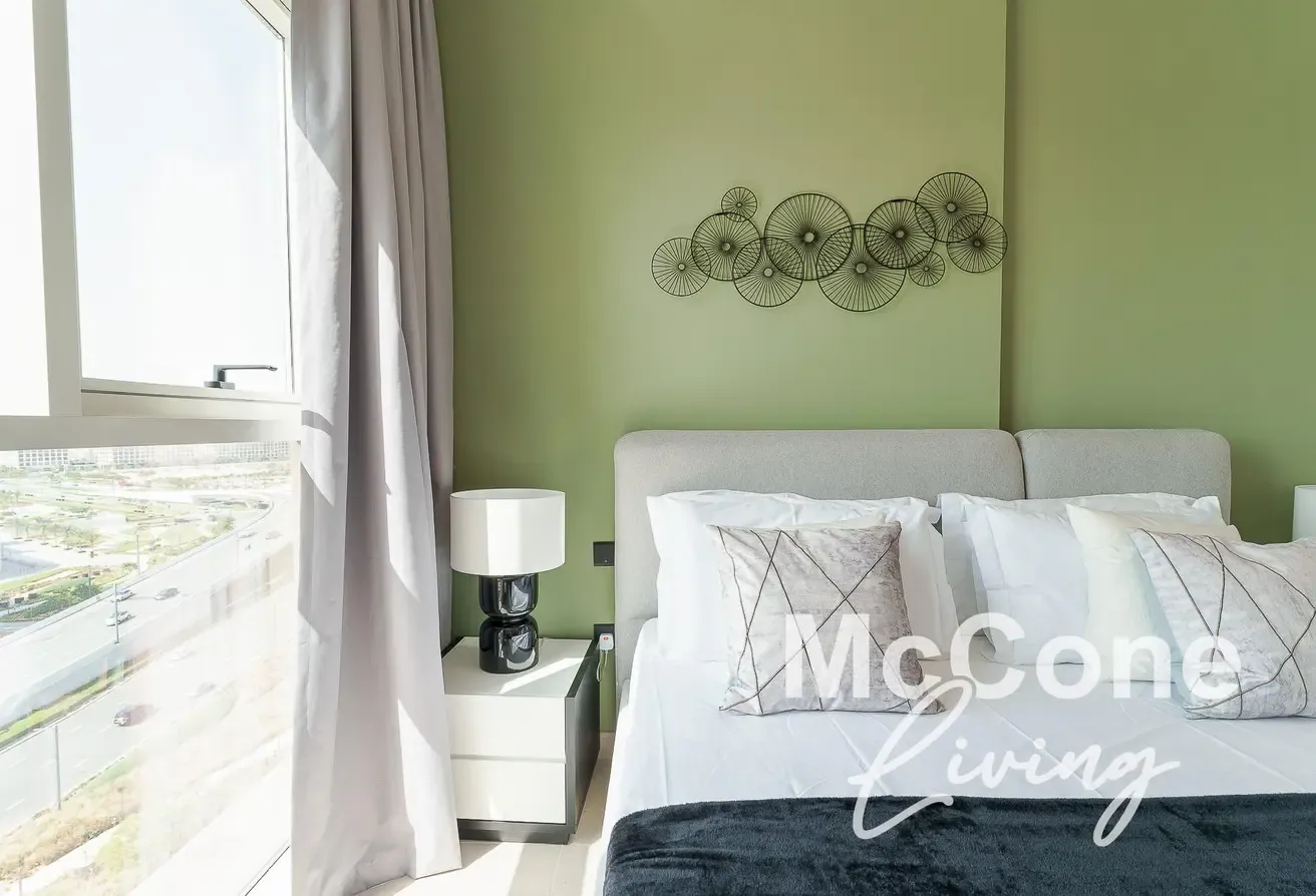 All Bills Included | Contemporary | Spacious