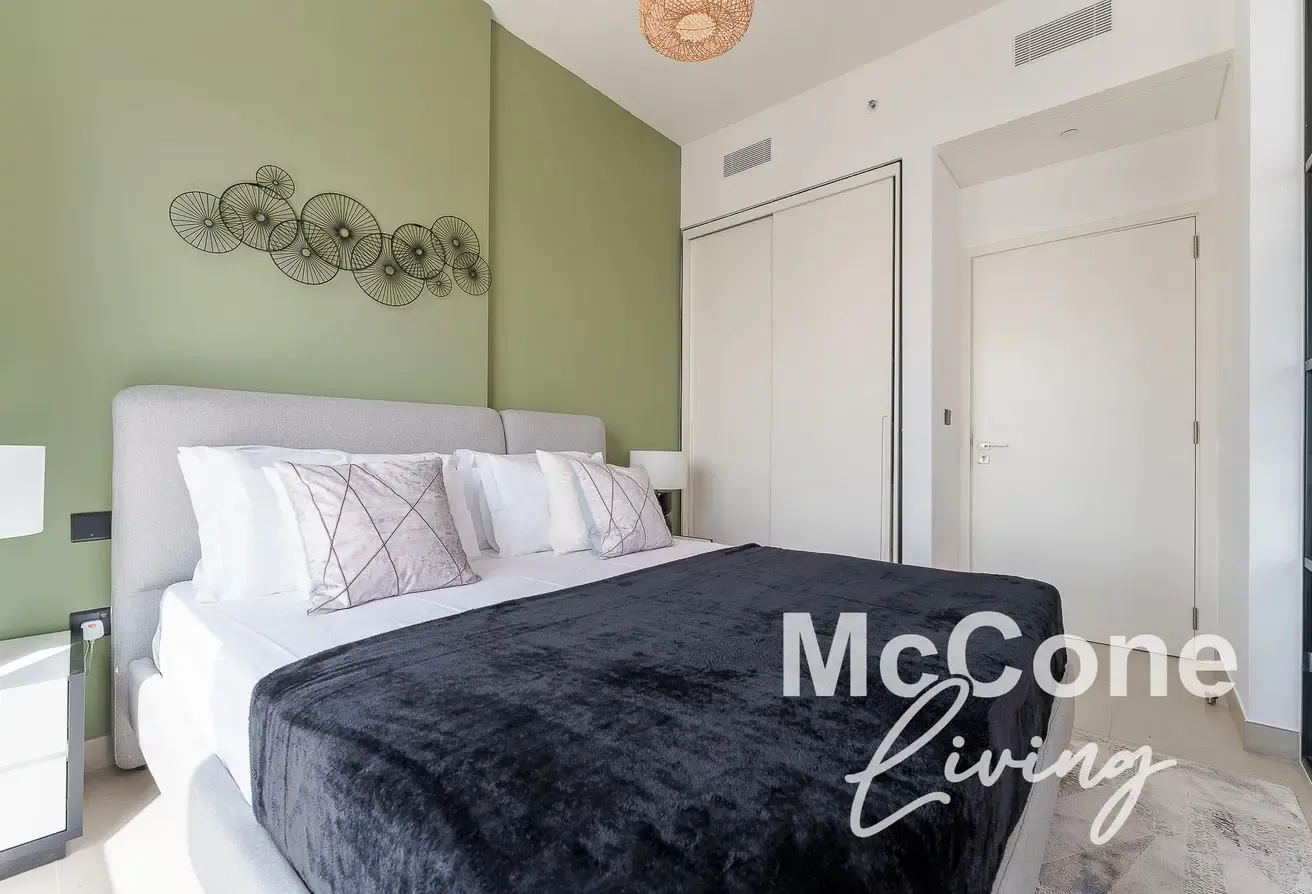 All Bills Included | Contemporary | Spacious