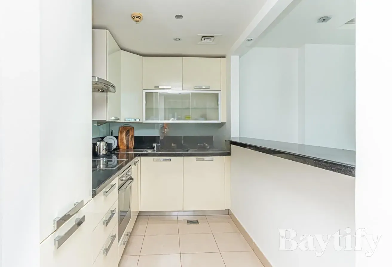 FULLY FURNISHED | SPACIOUS | PRIME JLT LOCATION