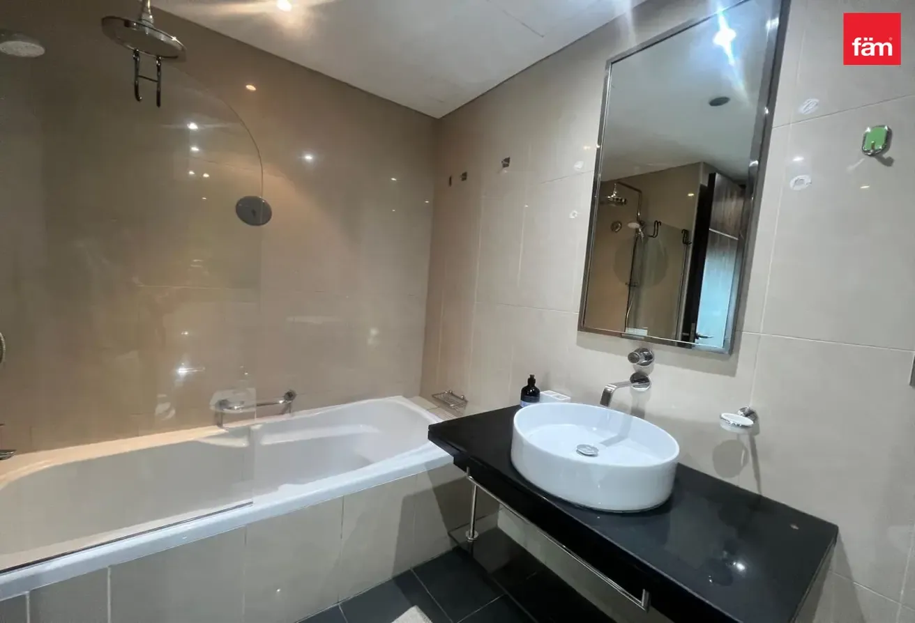 Spacious Fully Furnished L Balcony L High Floor