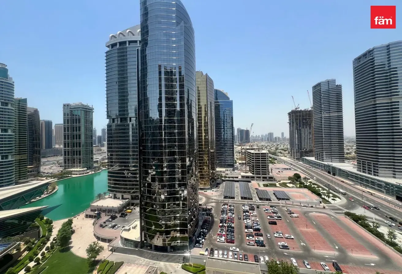 Spacious Fully Furnished L Balcony L High Floor