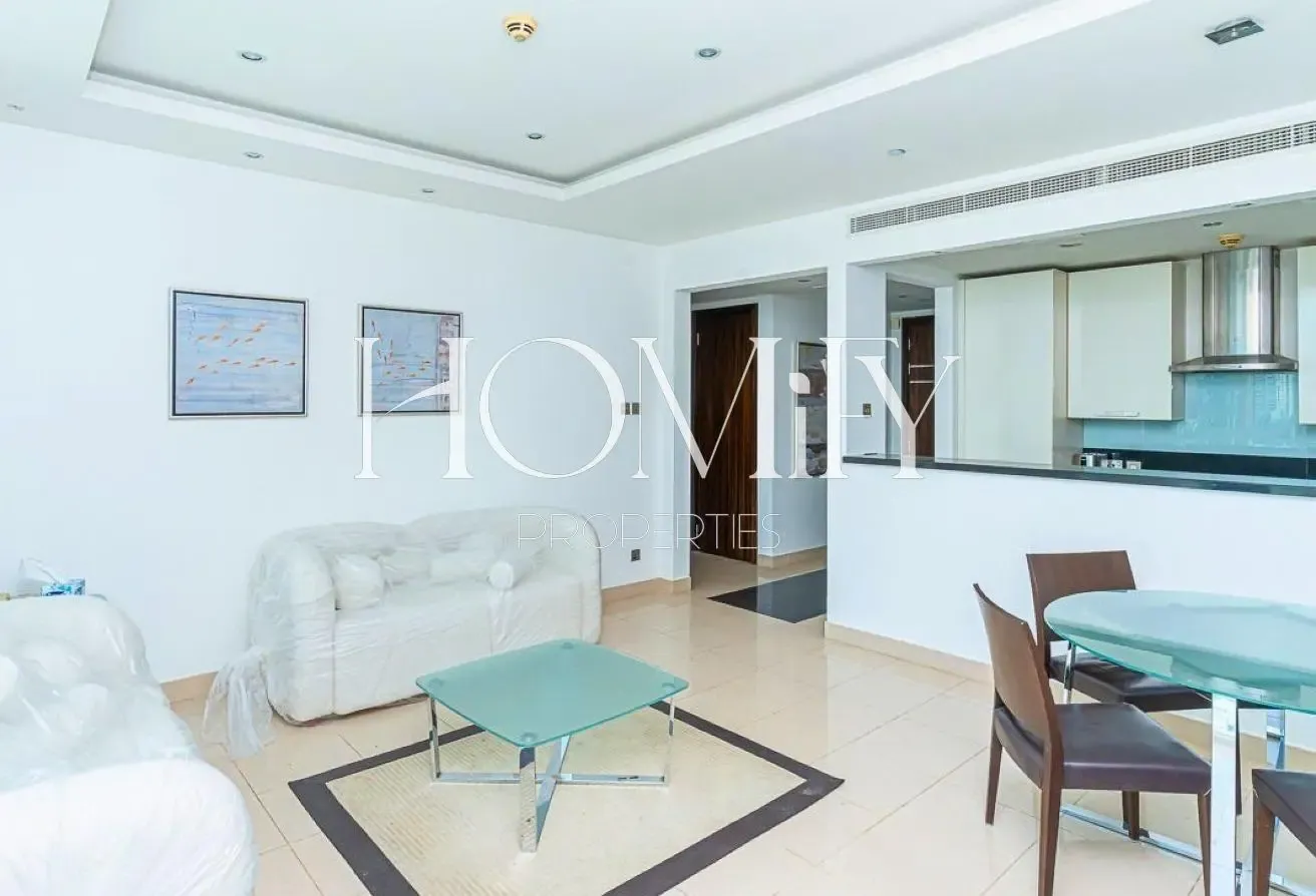 HIGH FLOOR | LAKE VIEW | POOL AND GYM