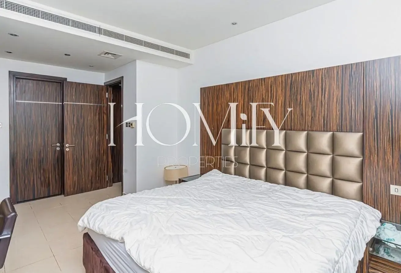 HIGH FLOOR | LAKE VIEW | POOL AND GYM