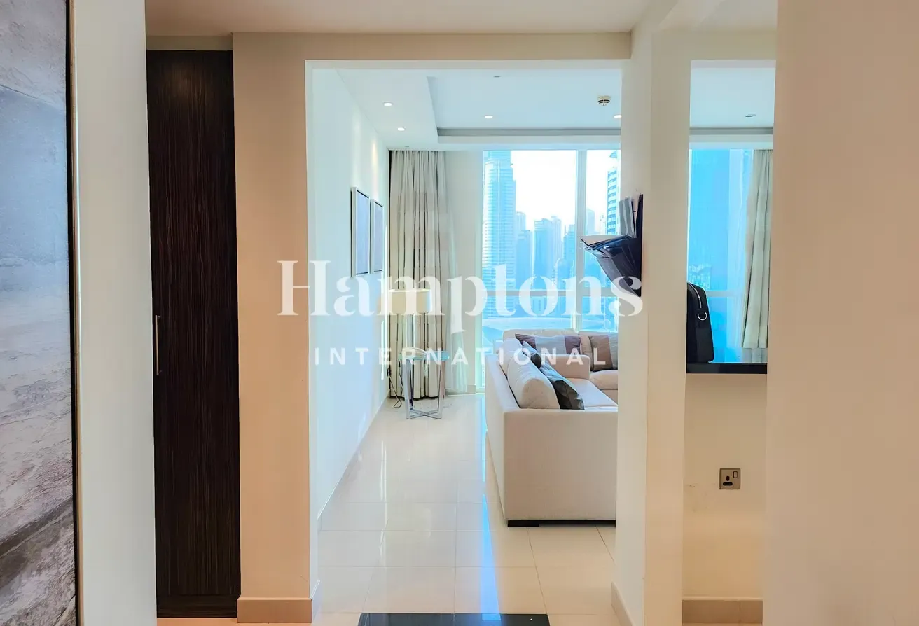 Lake View | High Floor | Vacant