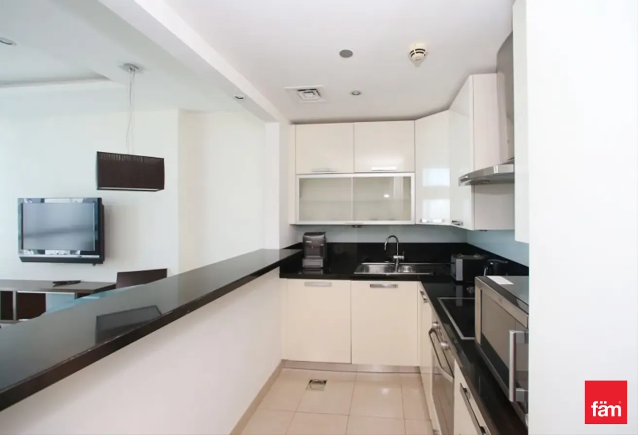 Spacious Fully Furnished l Balcony l High Floor