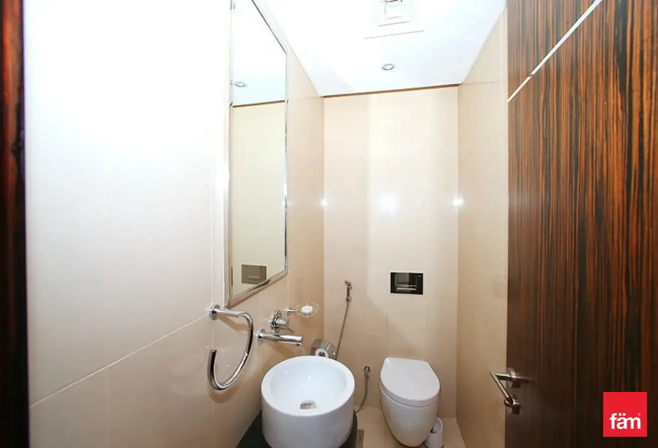Spacious Fully Furnished l Balcony l High Floor