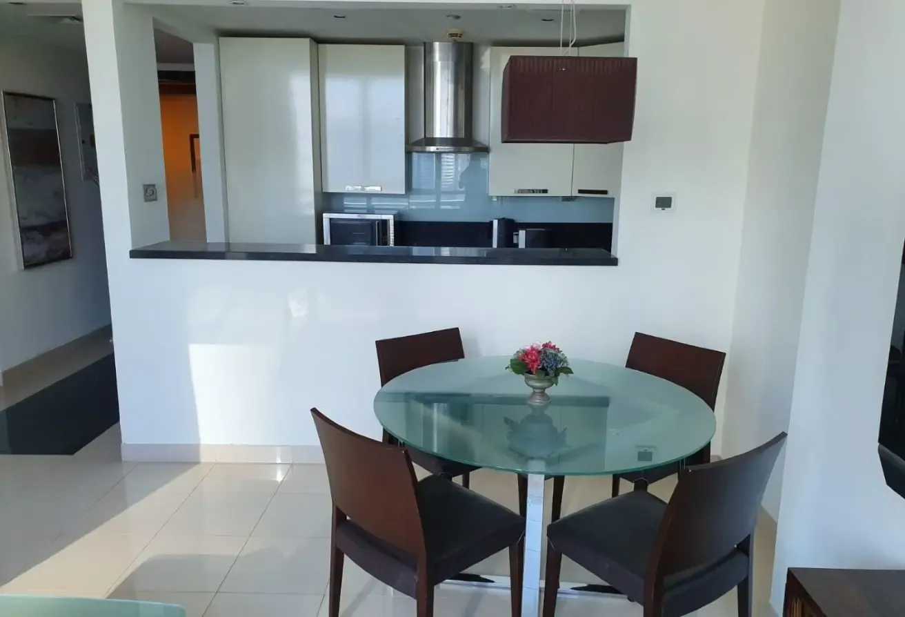 FULLY FURNISHED | HIGH FLOOR | NEAR METRO