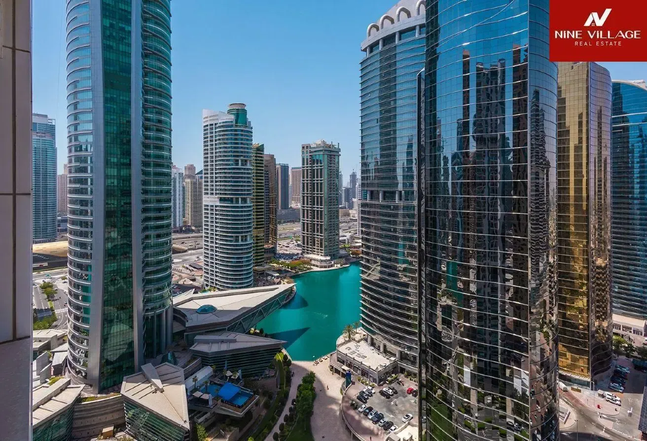 Furnished 1BR Apartment | Lake View - Balcony