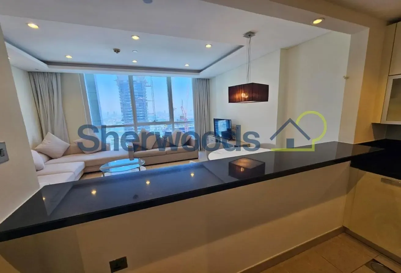 Beautifully furnished | Bright | Non-Negotiable