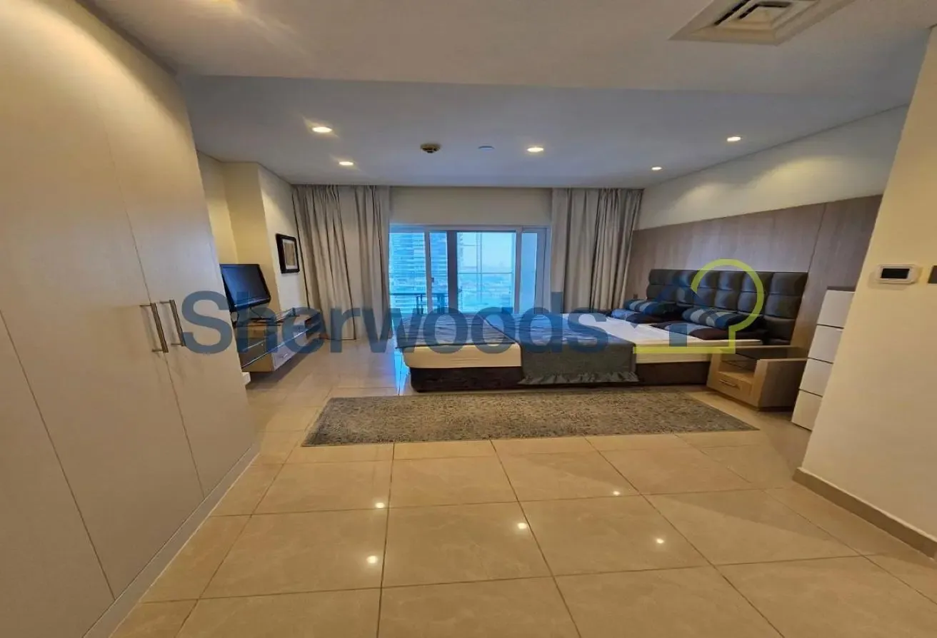 Beautifully furnished | Bright | Non-Negotiable