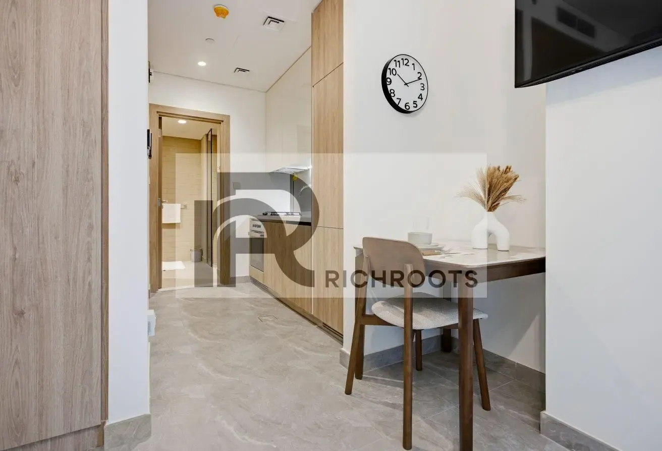 MAGNIFICENT DESIGN * READY TO MOVE * CANAL VIEW