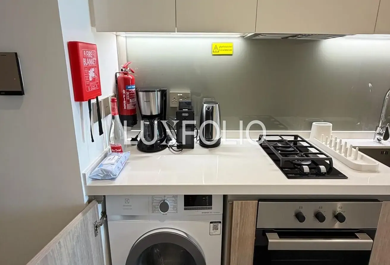 Fully Furnished | Spacious | Vacant
