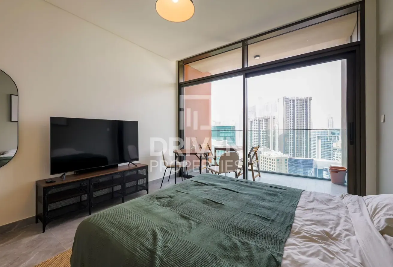 Burj Khalifa View | High Floor | Furnished