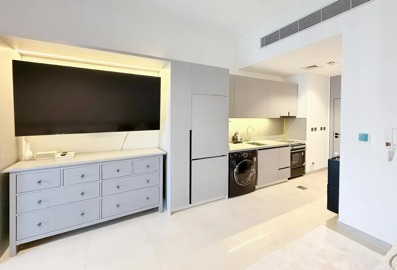 Ready To Move | Fully Furnished | High Floor