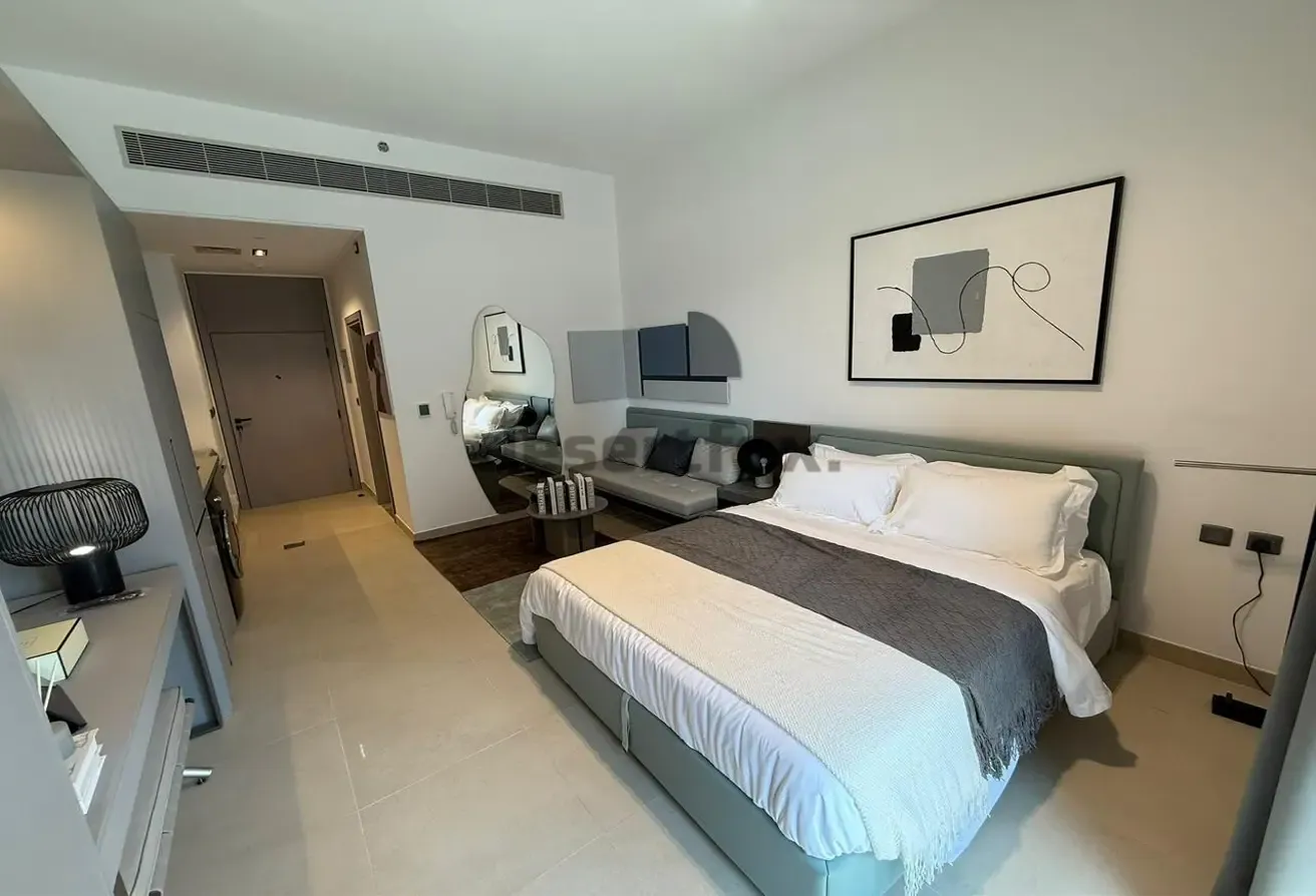 Move-In Ready|Elegant Furniture| Balcony