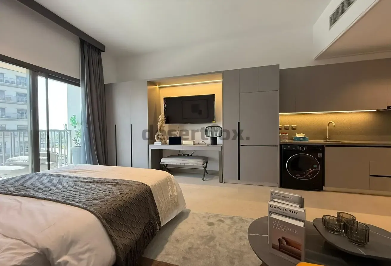 Move-In Ready|Elegant Furniture| Balcony