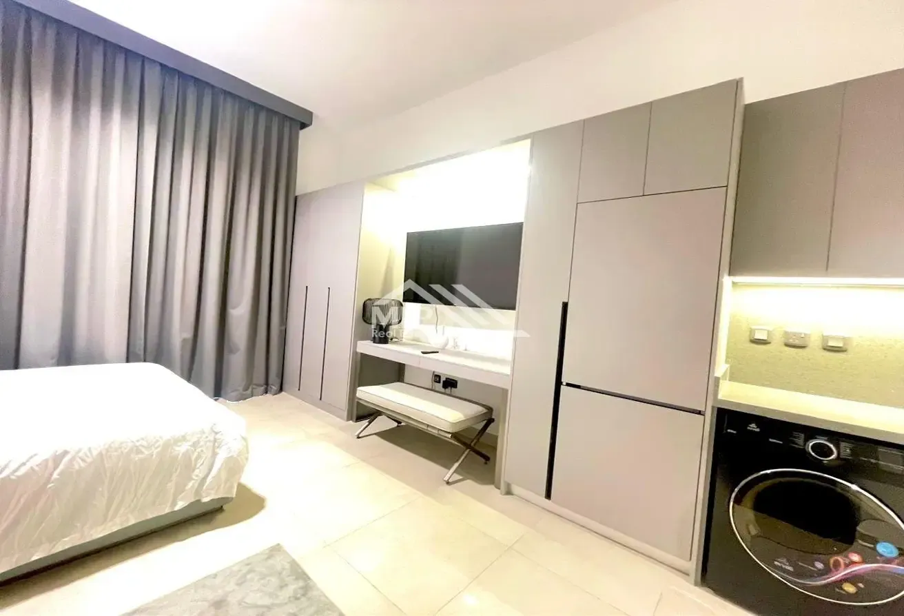 6 Cheques | Fully Furnished| Reay to move in