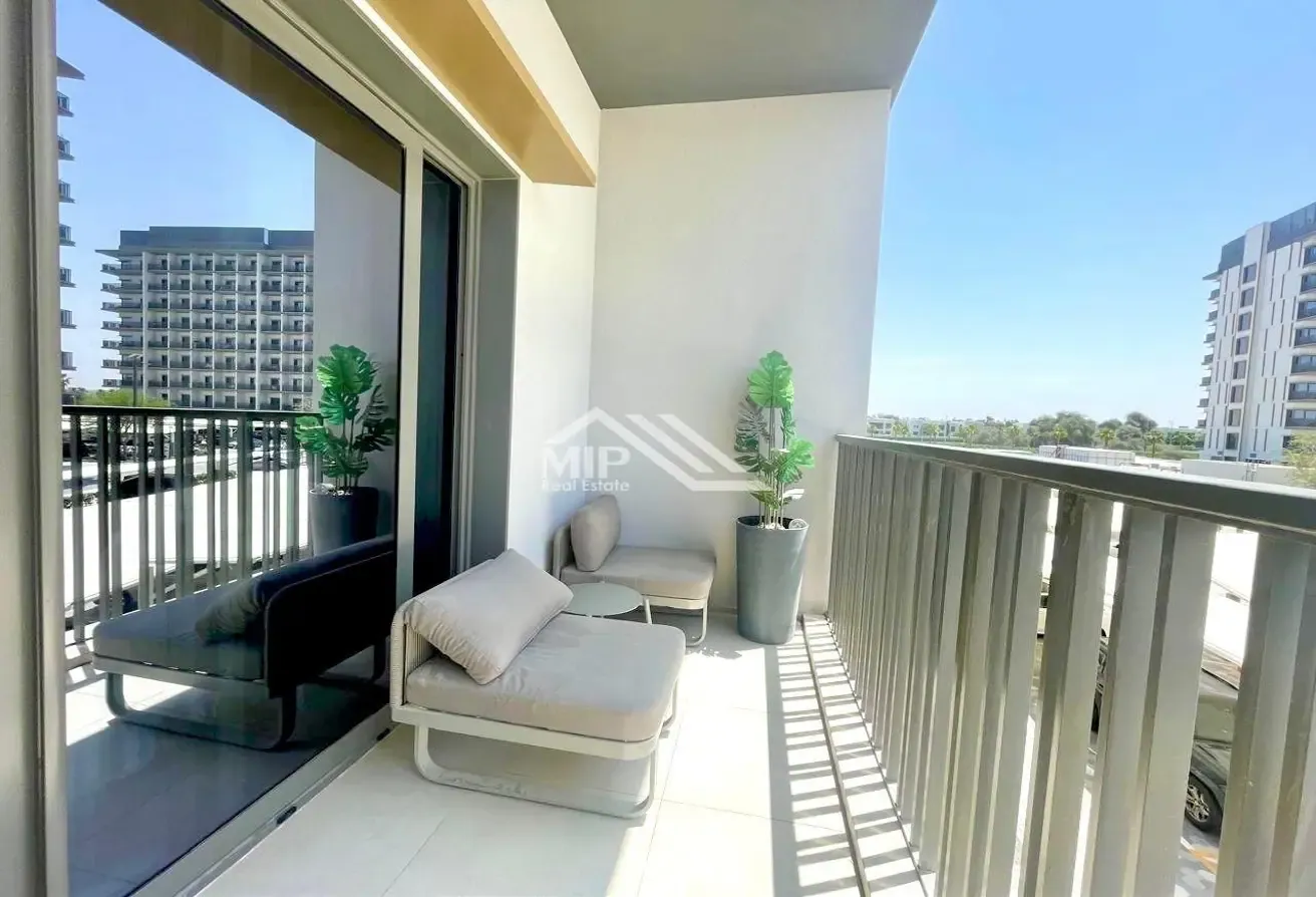 6 Cheques | Fully Furnished| Reay to move in