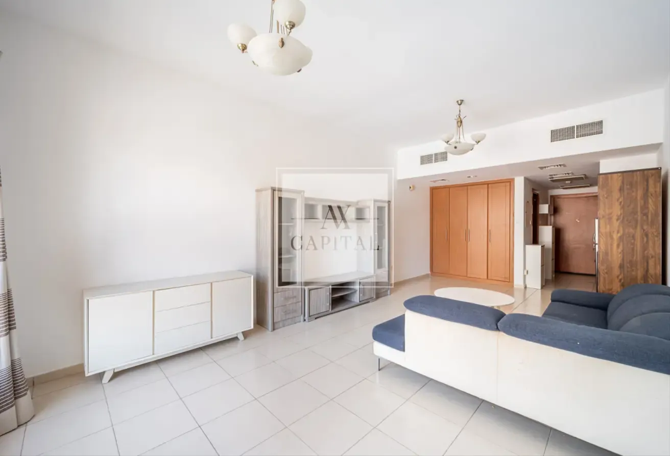 LARGE LAYOUT | VERY QUIET | LOW FLOOR
