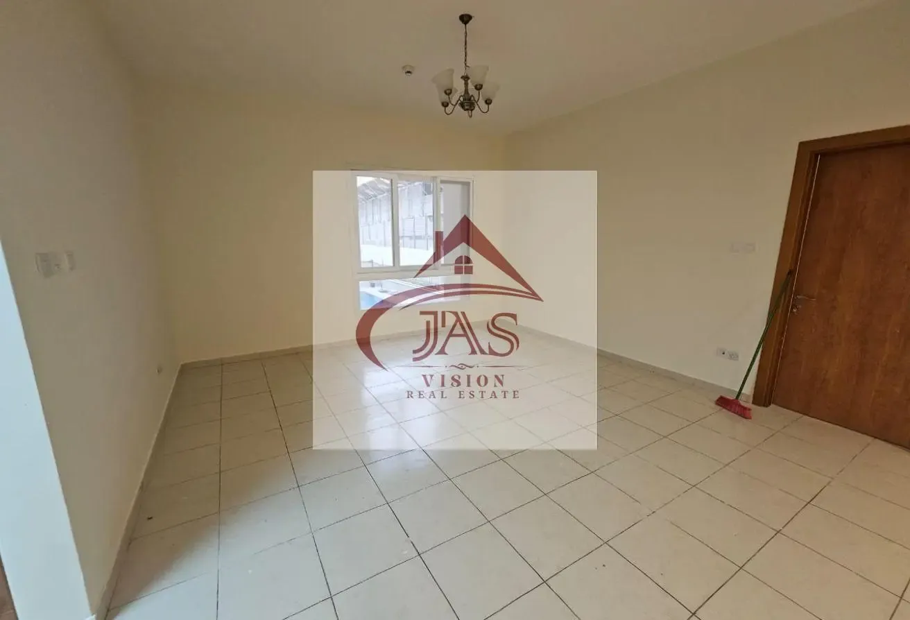 POOL VIEW | BALCONY | SPACIOUS LAYOUT | CLOSED KIT