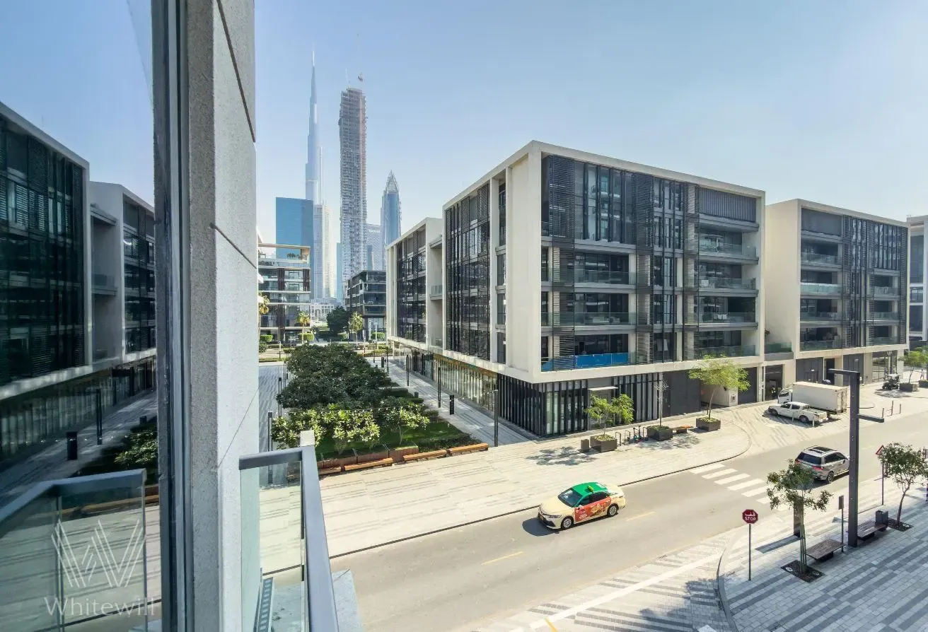Burj Khalifa and Park View |Fully Furnished|Vacant