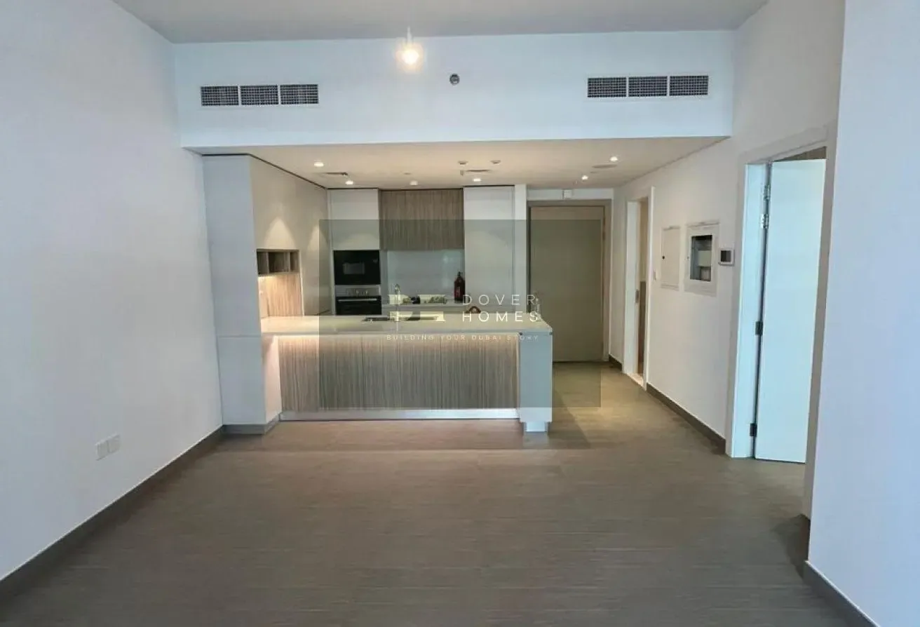 Bright & Spacious | Vacant | Premium Apartment