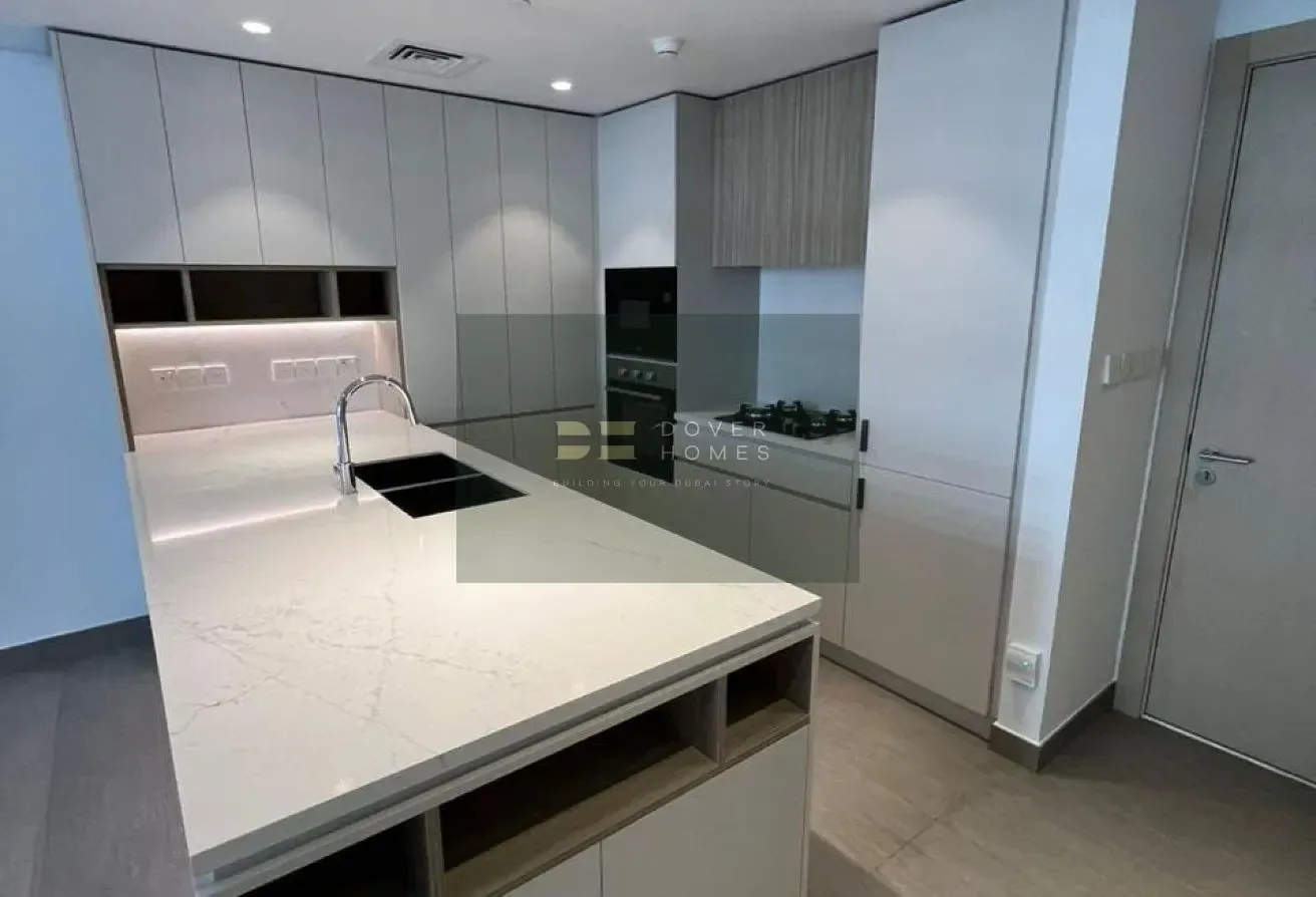 Bright & Spacious | Vacant | Premium Apartment