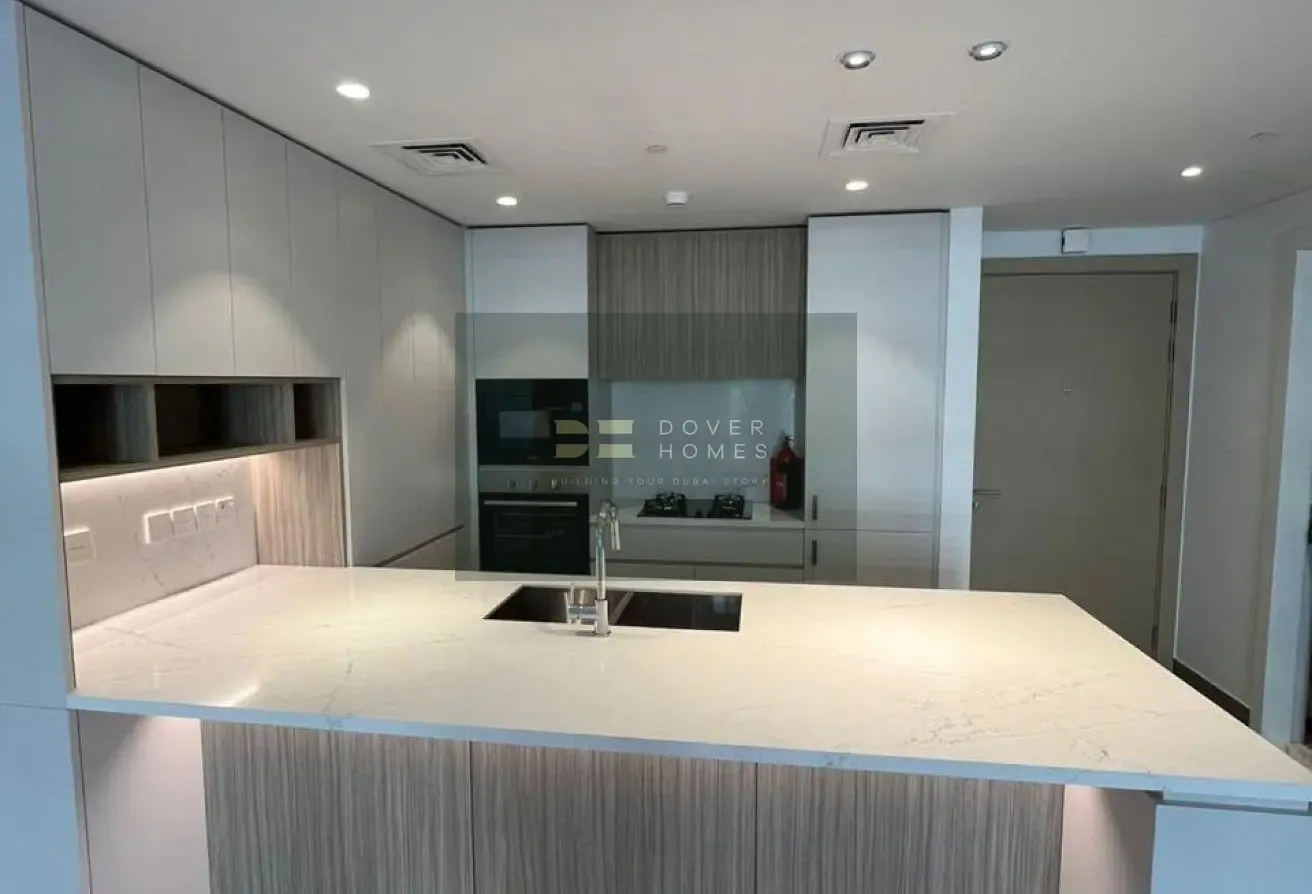 Bright & Spacious | Vacant | Premium Apartment