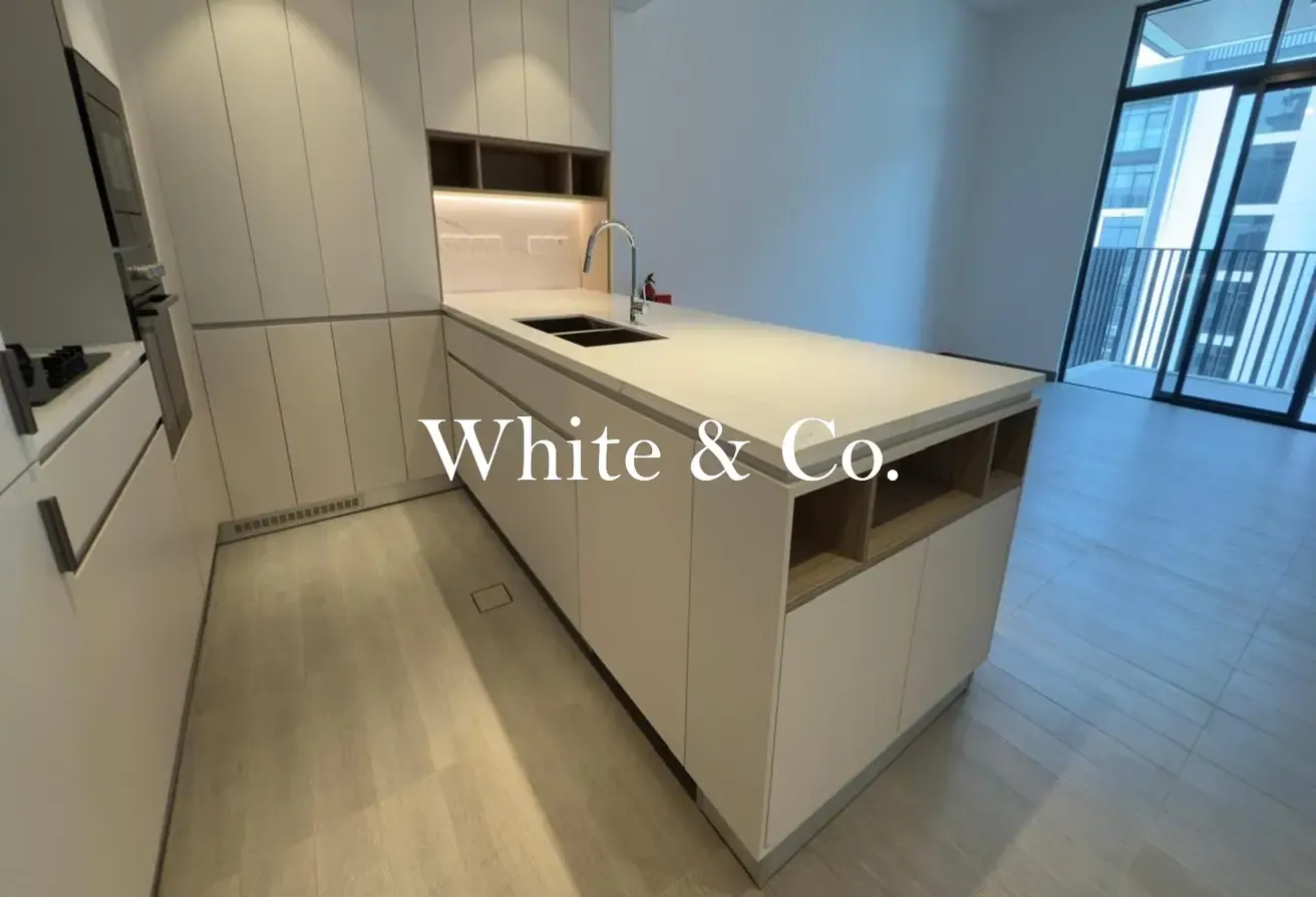 REAL LISTING | High Floor | Vacant AUG