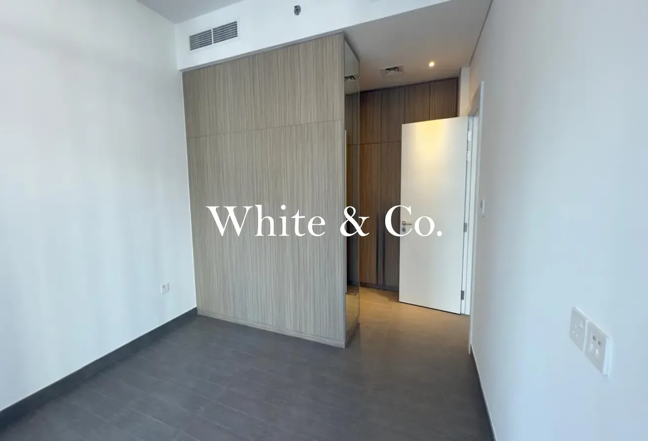 REAL LISTING | High Floor | Vacant AUG