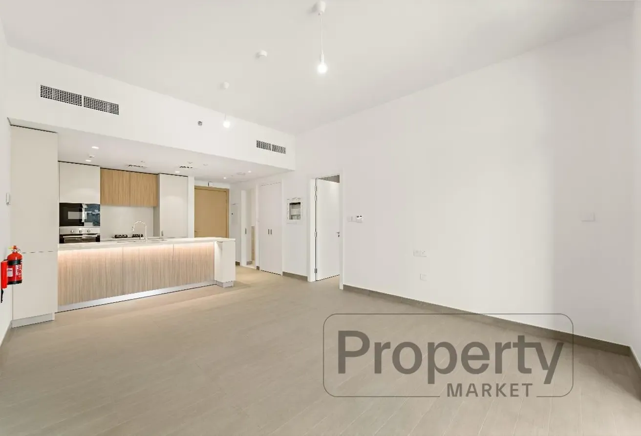12 Payments Option | Natural Light | Spacious