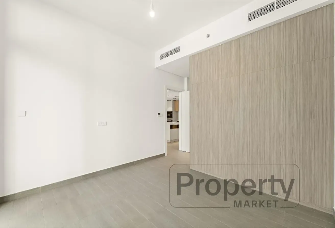 12 Payments Option | Natural Light | Spacious