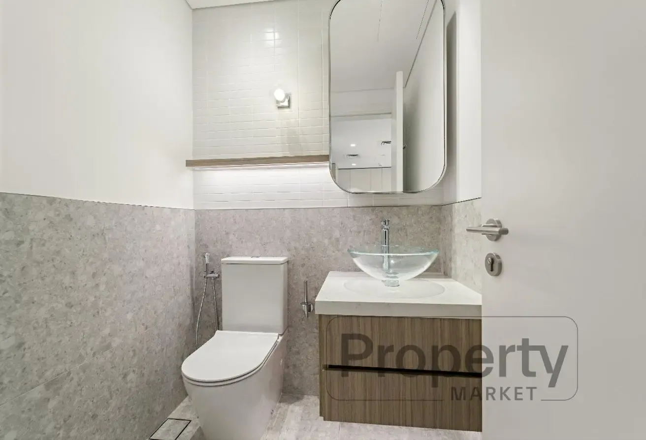12 Payments Option | Natural Light | Spacious