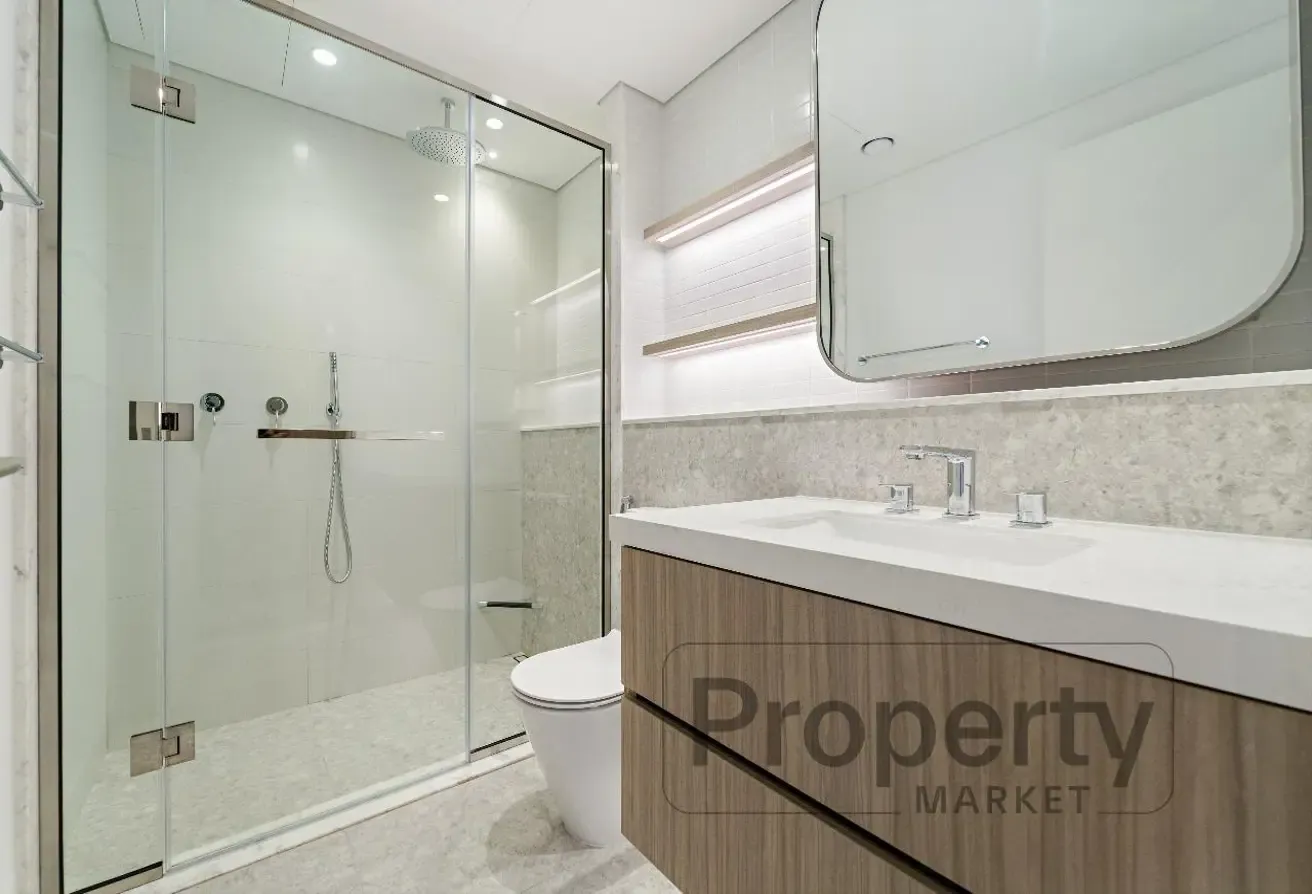 12 Payments Option | Natural Light | Spacious
