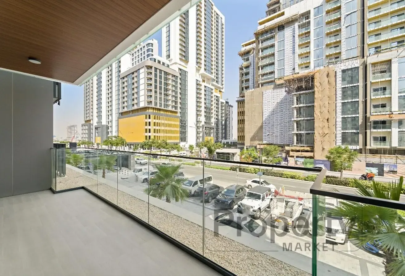 12 Payments Option | Natural Light | Spacious