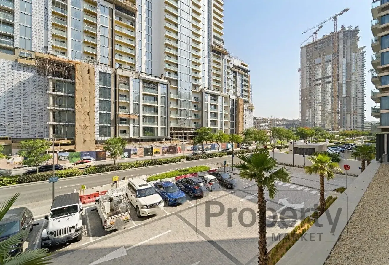 12 Payments Option | Natural Light | Spacious