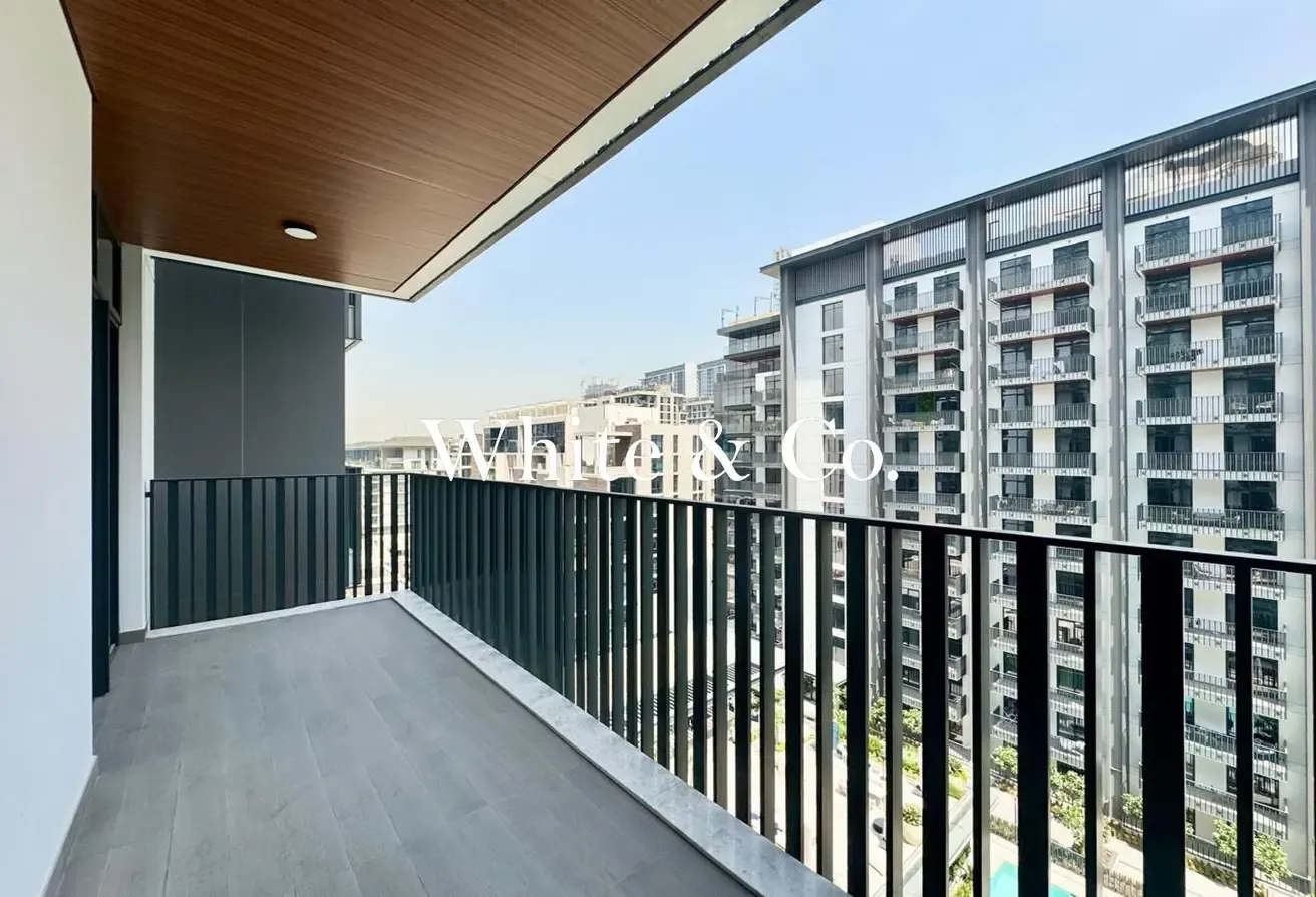 Pool View | Multi Options | Spacious 1 Bed