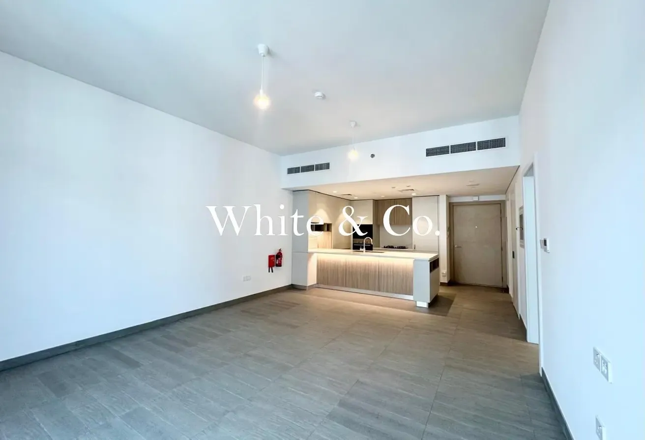 Pool View | Multi Options | Spacious 1 Bed