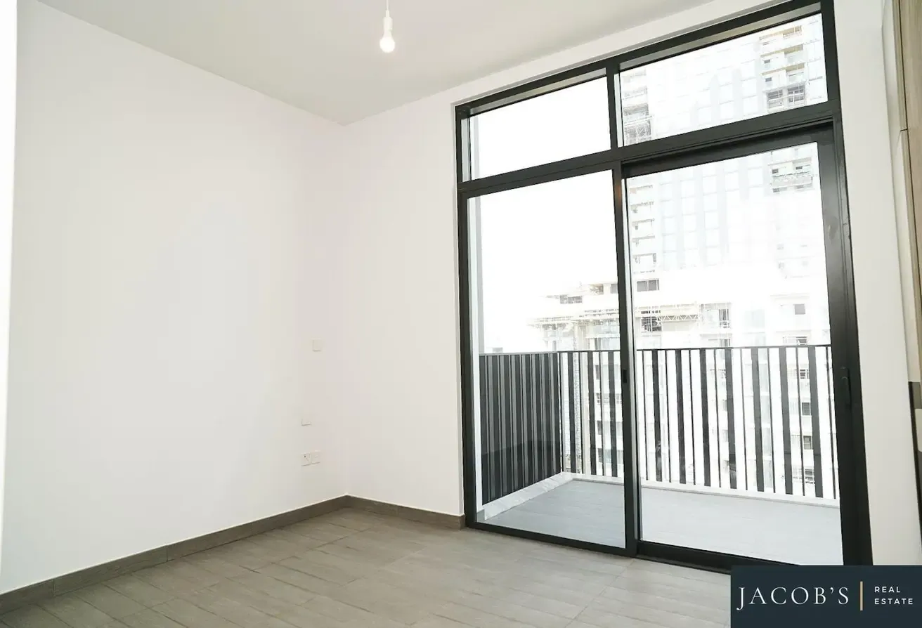 Largest Layout I Top Floor I Vacant