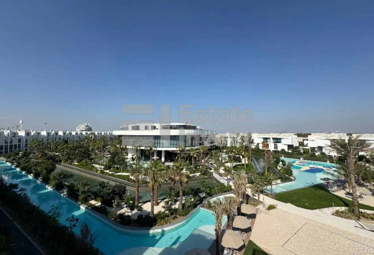 FIRST LINE, VIEW TO LAGOON AND PRIVATE BEACH