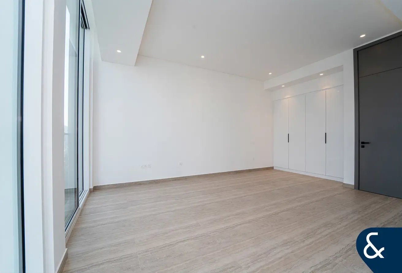 Brand New | 4,940 BUA | Lagoon Access