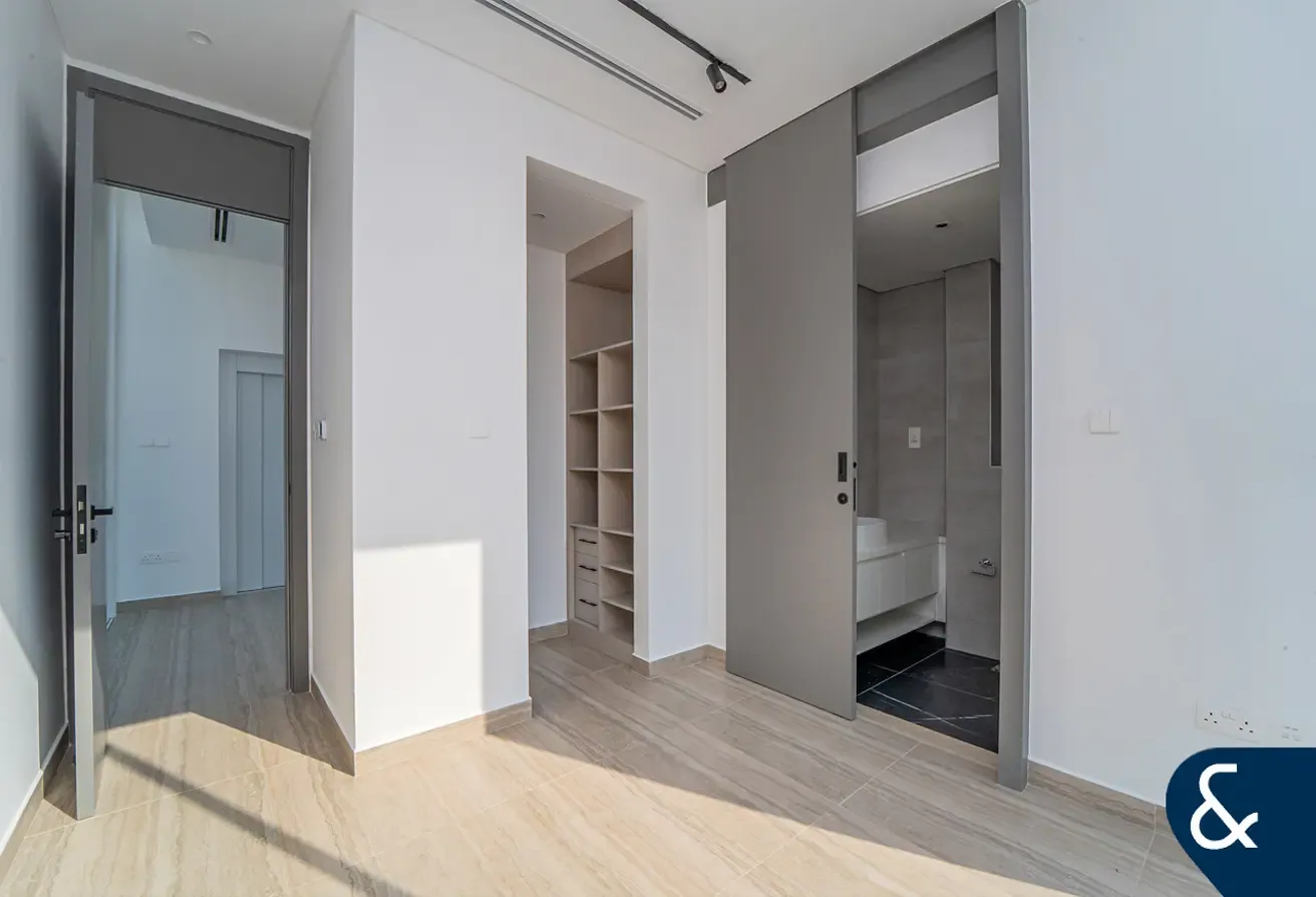 Brand New | 4,940 BUA | Lagoon Access