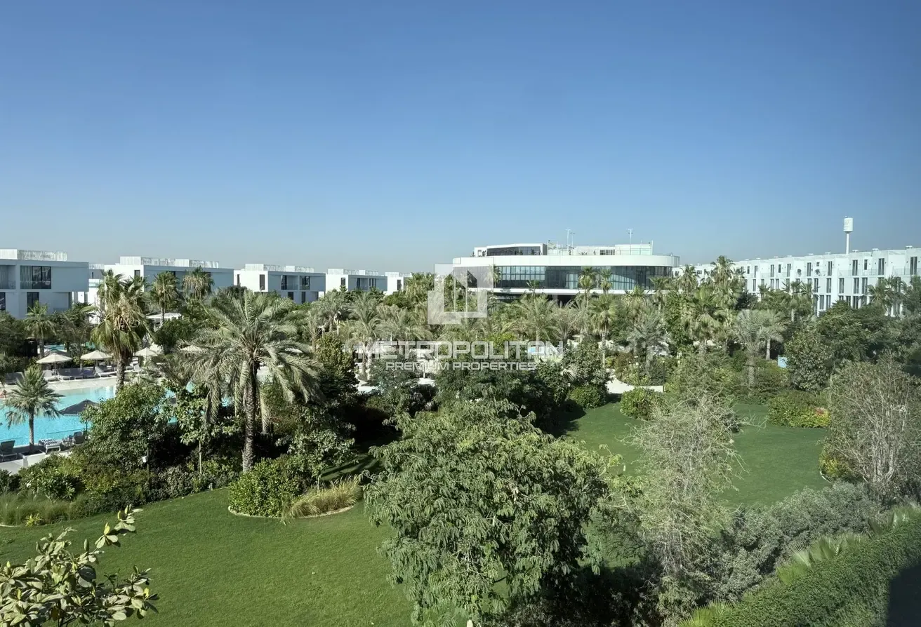 Luxury Villa | Park and Pool View | Front Row