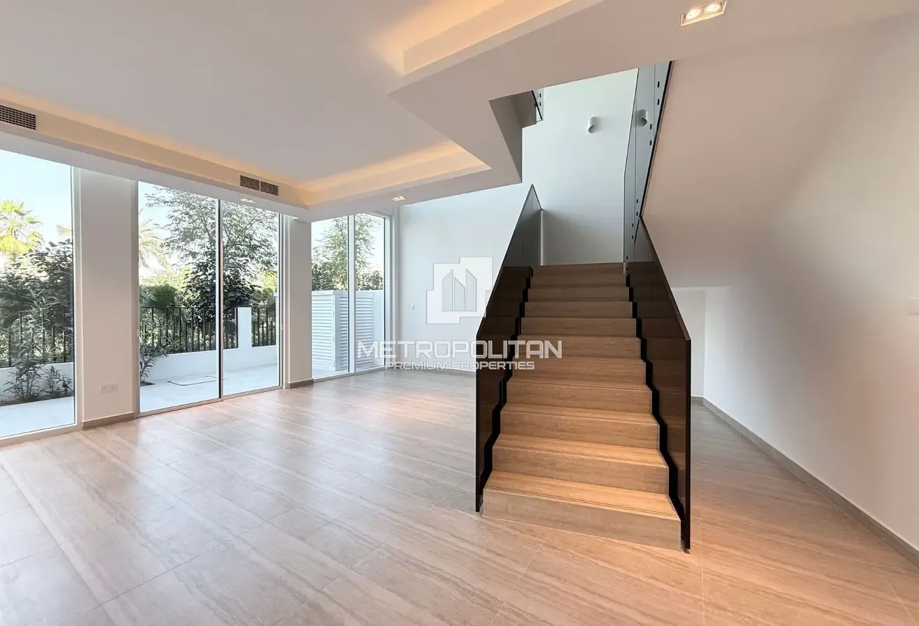 Luxury Villa | Park and Pool View | Front Row