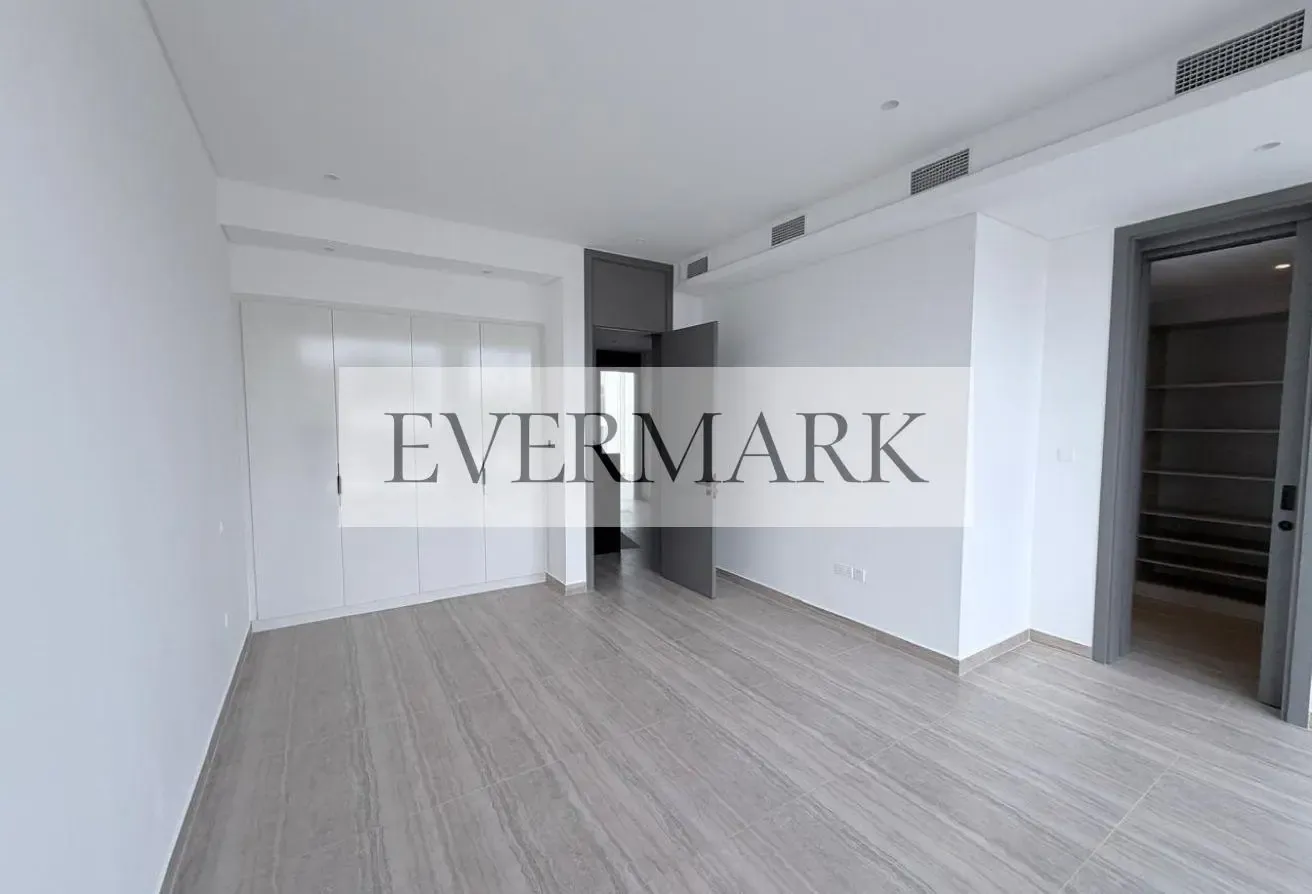 Best Price | Spacious Townhouse | Ready to Move In